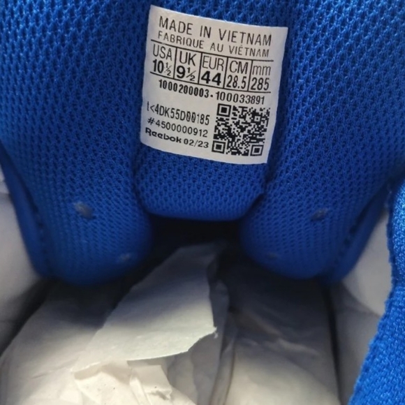 REEBOK BASKETBALL SNEAKERS